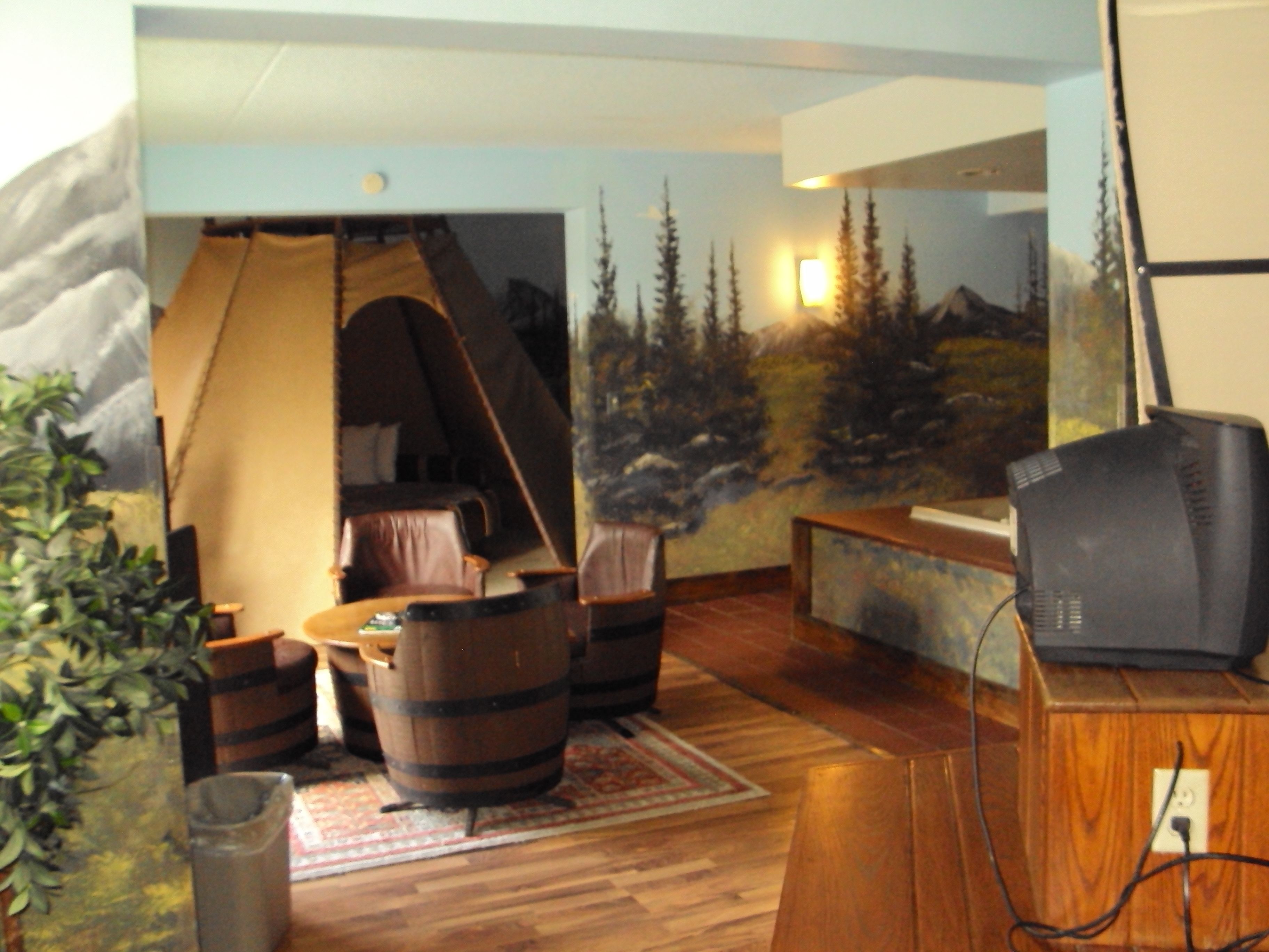 Red Carpet Inn and FantaSuite Hotel