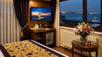 Premium bedding, minibar, in-room safe, desk