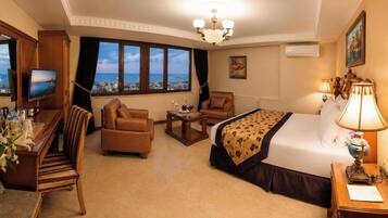 Executive Room with Balcony, Sea view or Hagia Sophia view | Premium bedding, minibar, in-room safe, desk