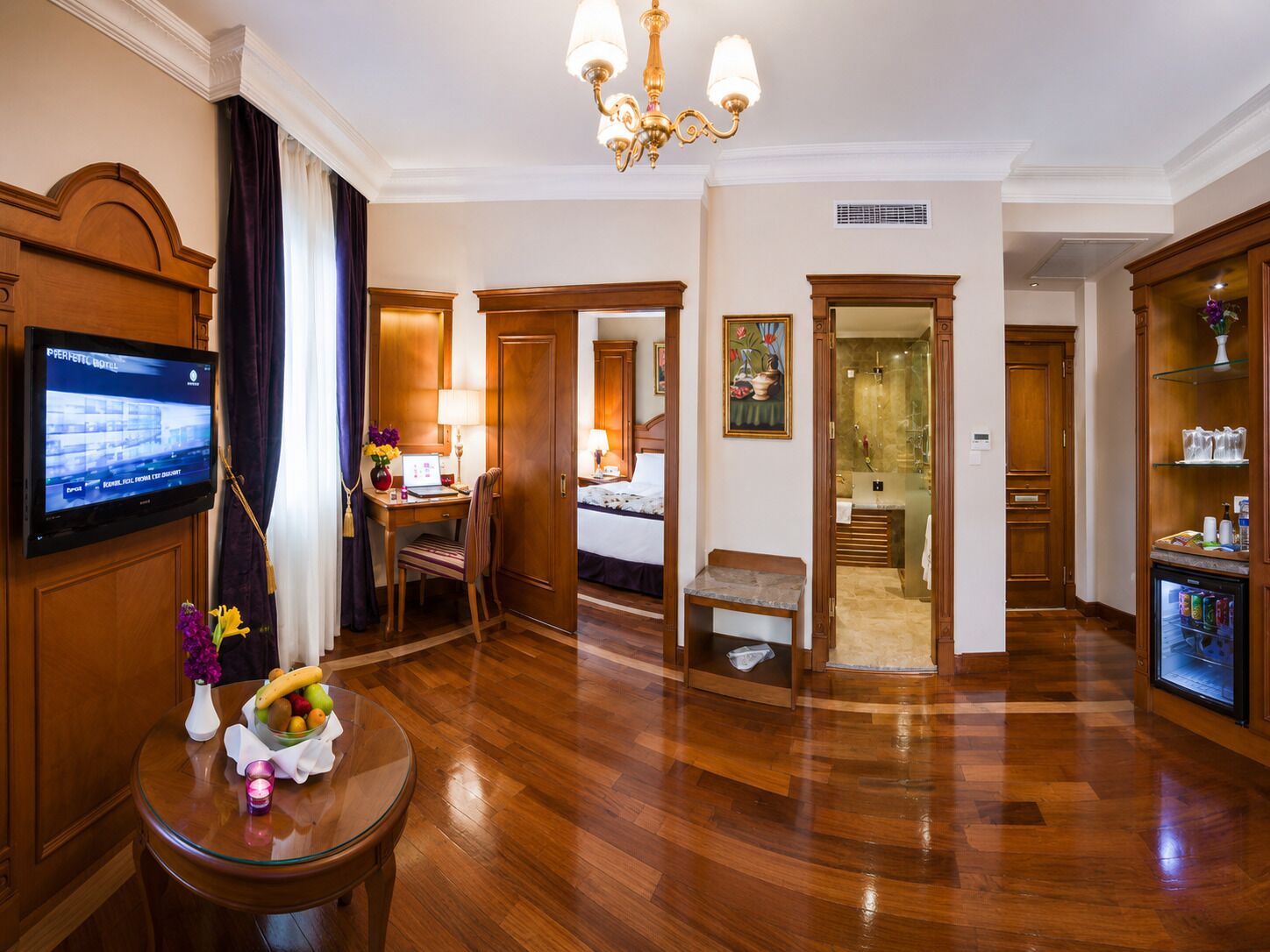 Premium bedding, minibar, in-room safe, desk