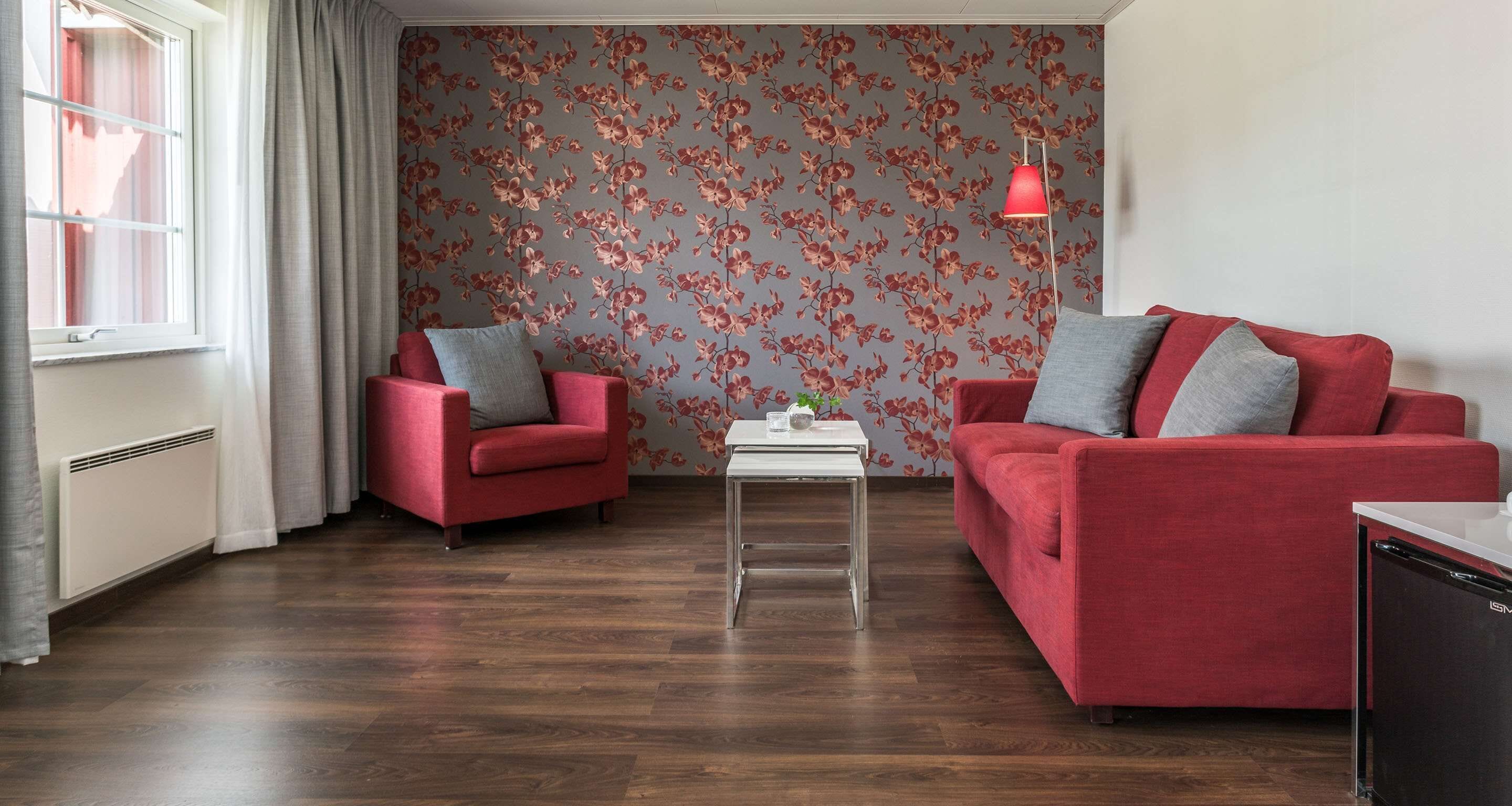 family room, 2 single beds, non smoking | 1 bedroom, minibar, desk, laptop workspace