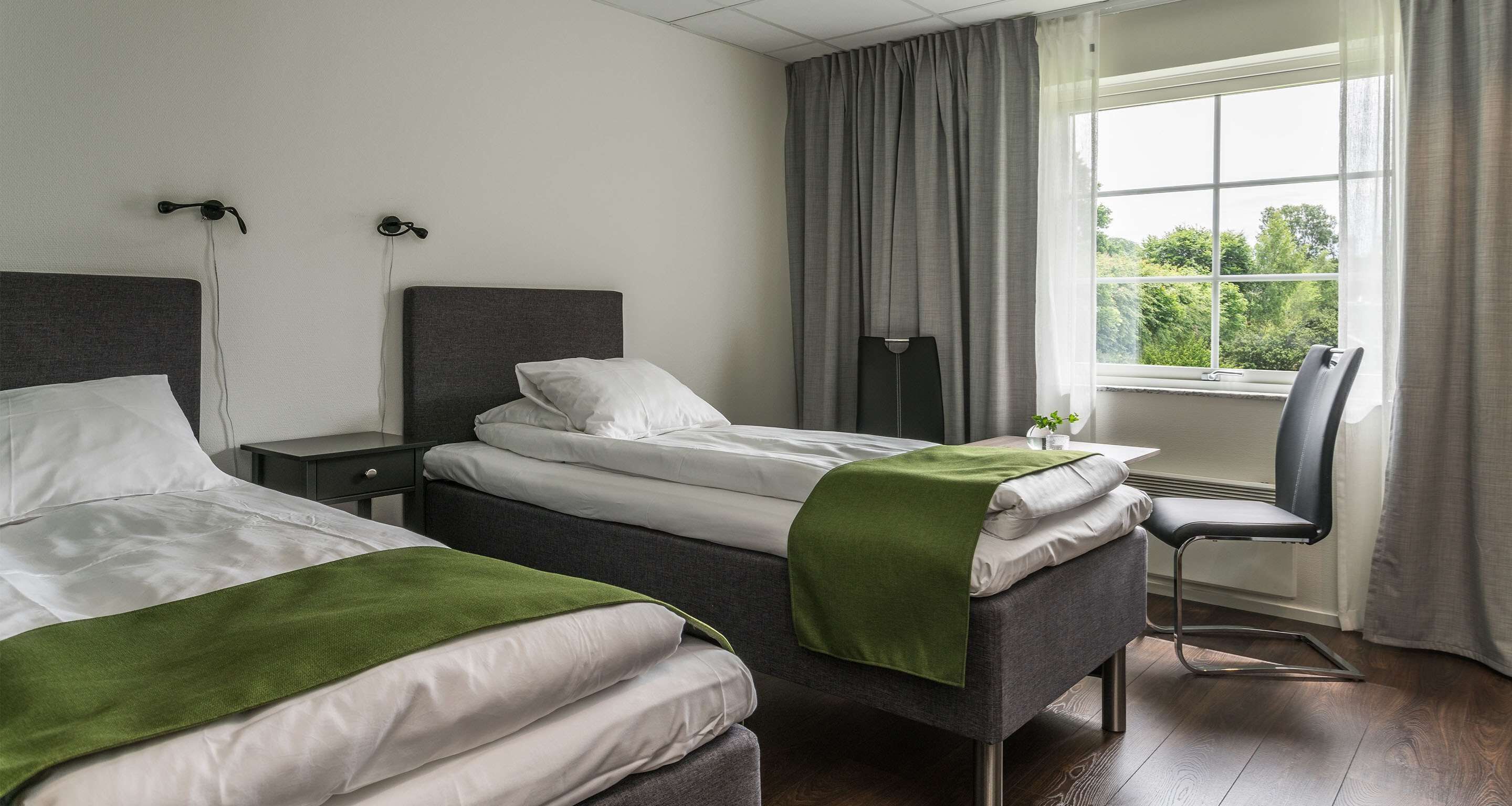 standard room, 2 single beds, non smoking, refrigerator | 1 bedroom, minibar, desk, laptop workspace