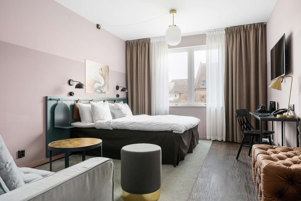 Familjerum - 1 queensize-säng - icke-rökare (Spa not included) | ผ้าปูที่นอนฝ้ายอียิปต์, เครื่องนอนระดับพรีเมียม, ตู้นิรภัยในห้องพัก