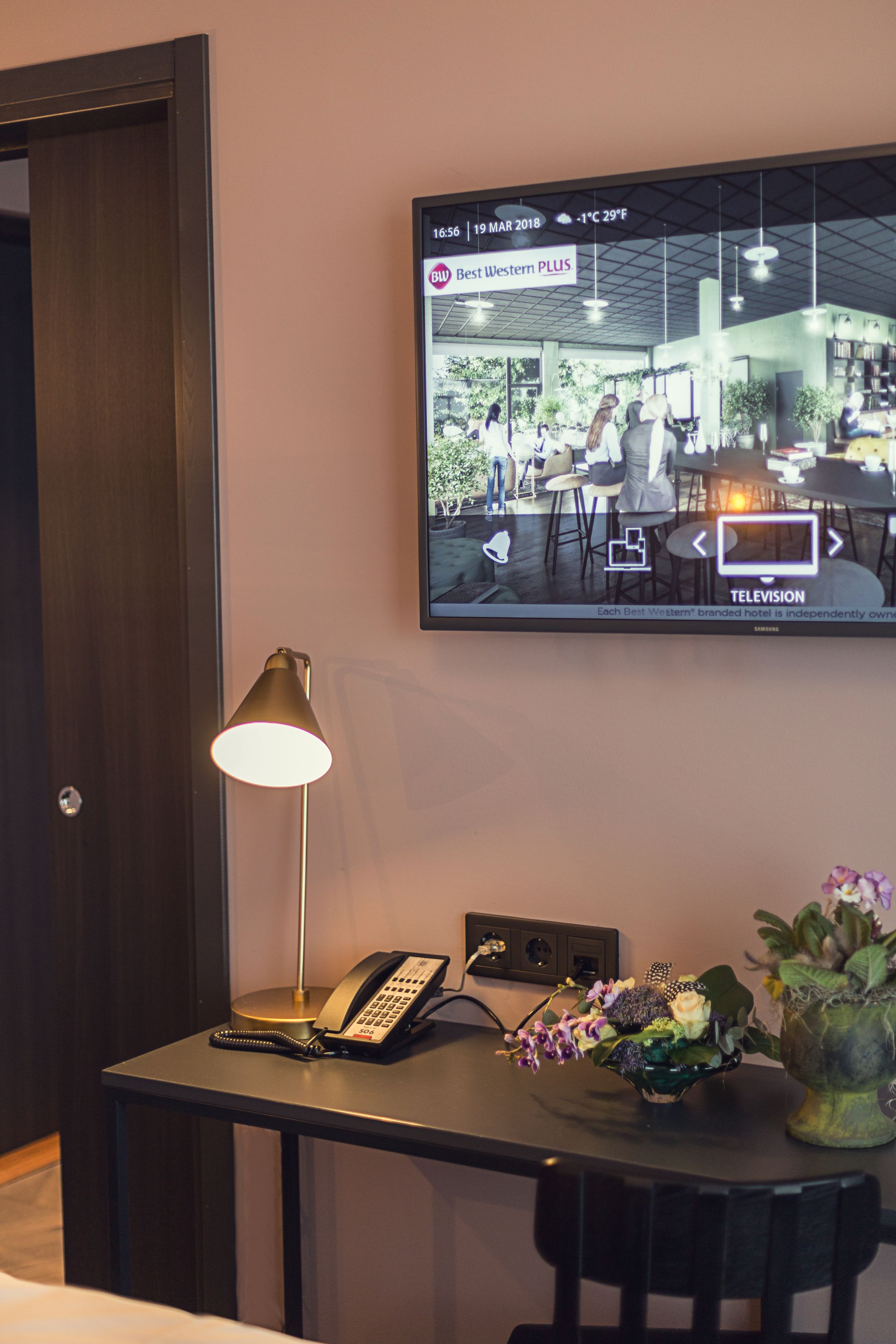 1 bedroom, egyptian cotton sheets, premium bedding, in-room safe