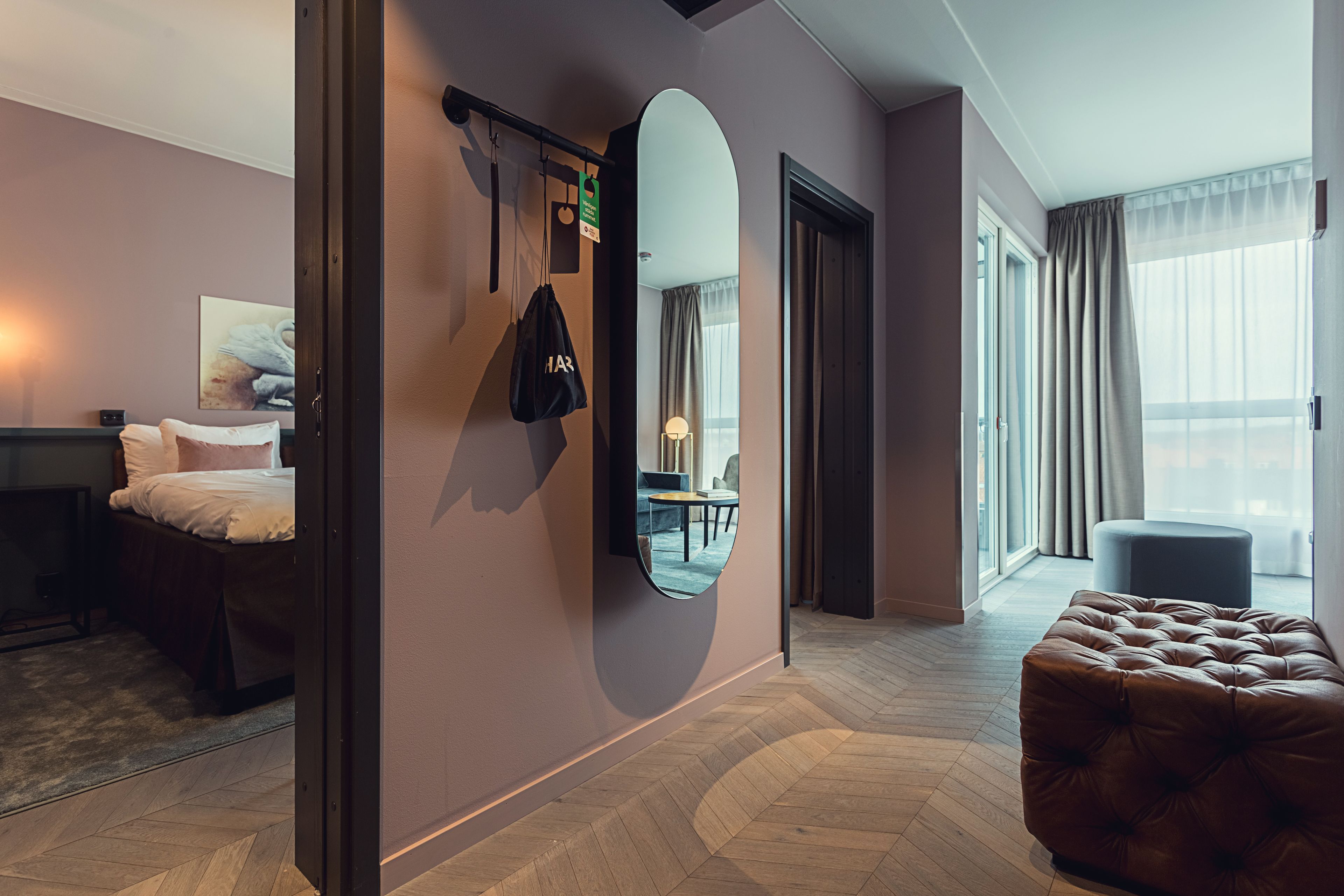 Suite | Lakens van Egyptisch katoen, luxe beddengoed, een kluis op de kamer