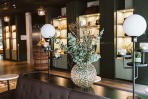 Bar lounge