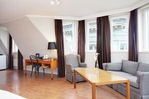 Family Room | In-room safe, individually furnished, desk, blackout drapes - Hotel Bishops Arms Malmö (Malmö)
