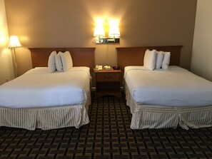 Double Room, 2 Double Beds | Soundproofing, iron/ironing board, free WiFi, bed sheets - Red Carpet Inn & Suites Cooperstown (Cooperstown)