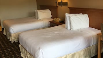 Double Room, 2 Double Beds | Soundproofing, iron/ironing board, free WiFi, bed sheets