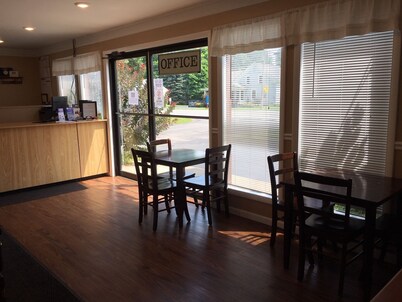 Red Carpet Inn & Suites Cooperstown