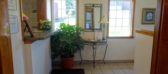 Red Carpet Inn North Syracuse