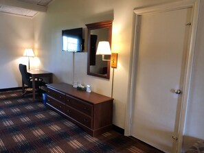 Standard Room, 2 Double Beds