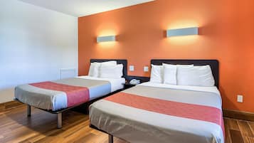 Skrivebord, wi-fi (inkludert) og sengetøy