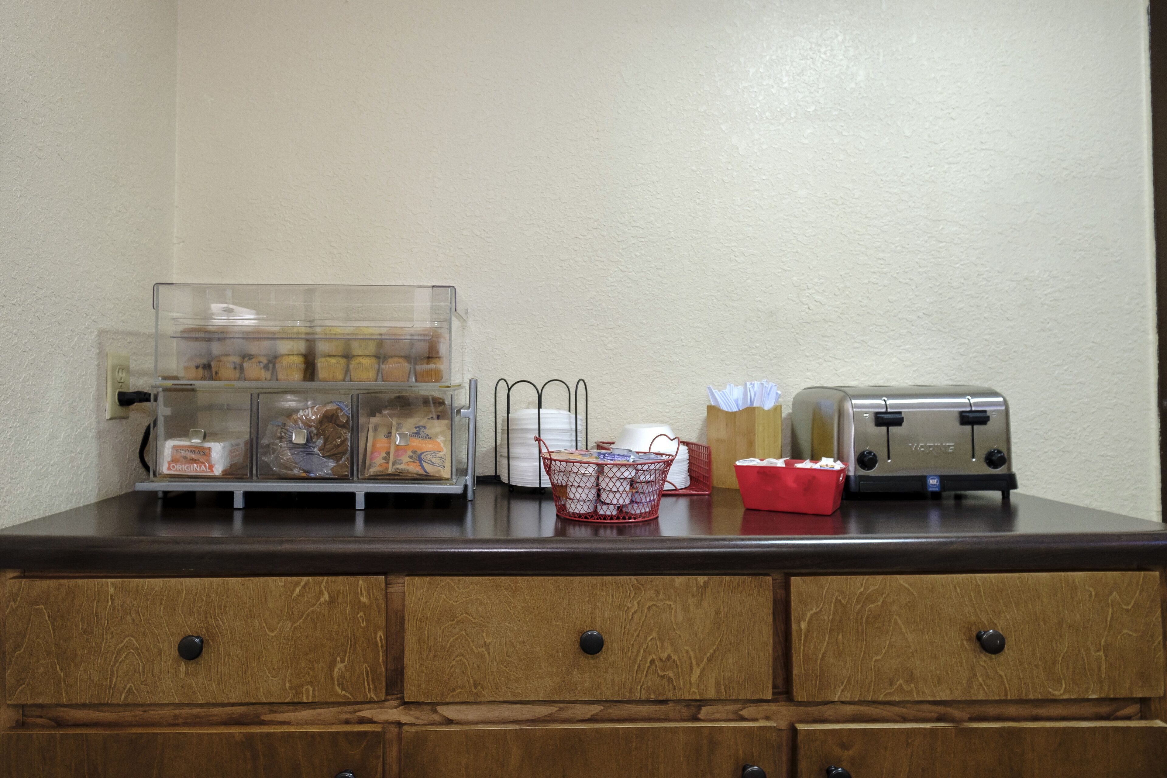 free daily continental breakfast