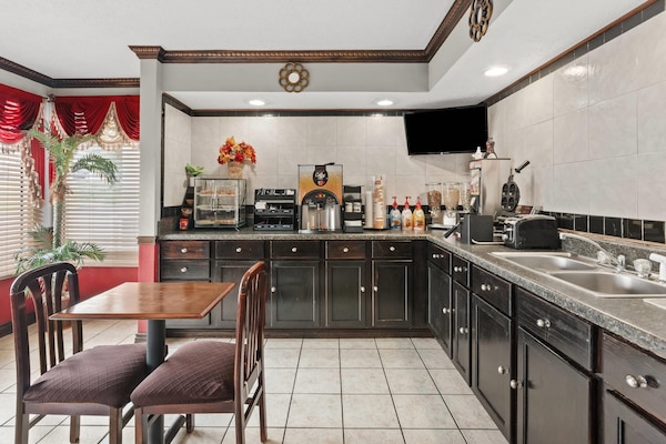 Free continental breakfast