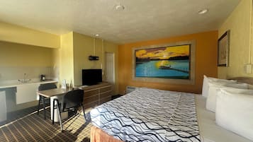 Minibar, iron/ironing board, free WiFi, bed sheets