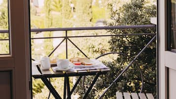 Phòng đôi hoặc 2 giường đơn Deluxe, hiên | Hiên