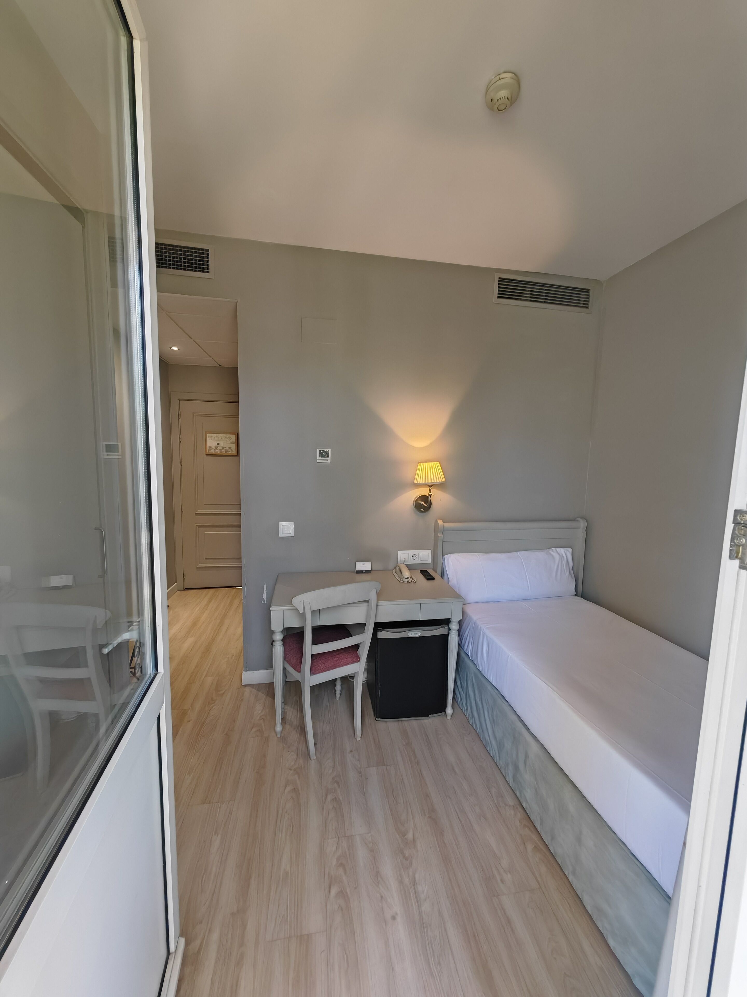 单人房 | 迷你吧、客房内保险箱、特色装修、特色家居