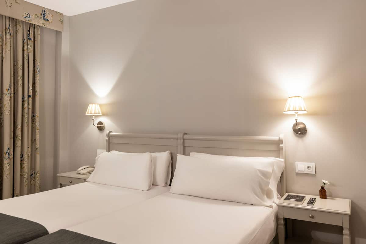 1 Schlafzimmer, Minibar, Zimmersafe, individuell dekoriert