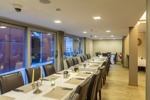 Daily buffet breakfast for a fee - Ambiotel (Tongeren)