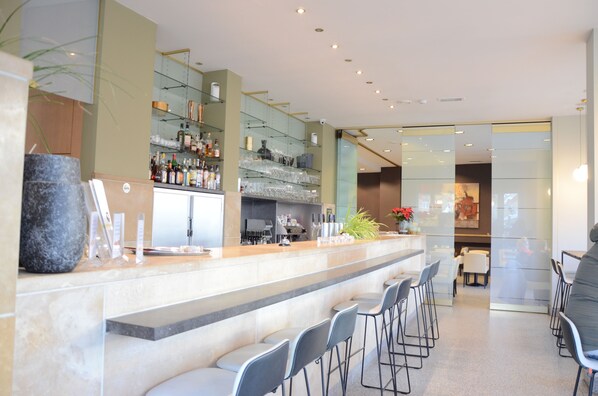 Bar (on property) - Hotel Pax (Diksmuide)