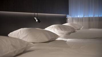 Standard Quadruple Room | Cots/infant beds, rollaway beds, free WiFi, alarm clocks