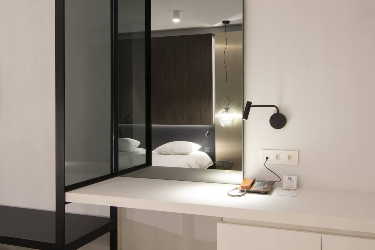 standard quadruple room | cots/infant beds, rollaway beds, free wifi, alarm clocks