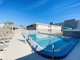 Outdoor pool, sun loungers