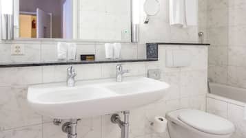 Chambre Quadruple | Salle de bain