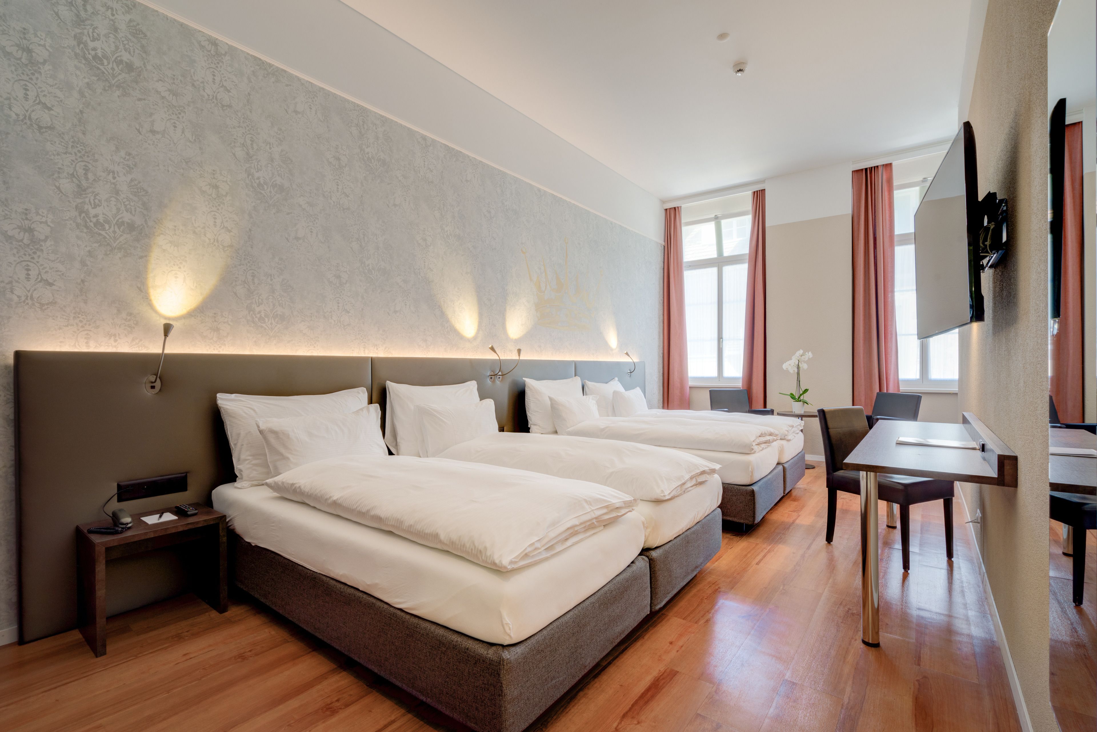 quadruple room | minibar, in-room safe, desk, blackout curtains