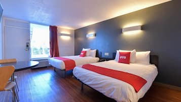 Iron/ironing board, free WiFi, bed sheets