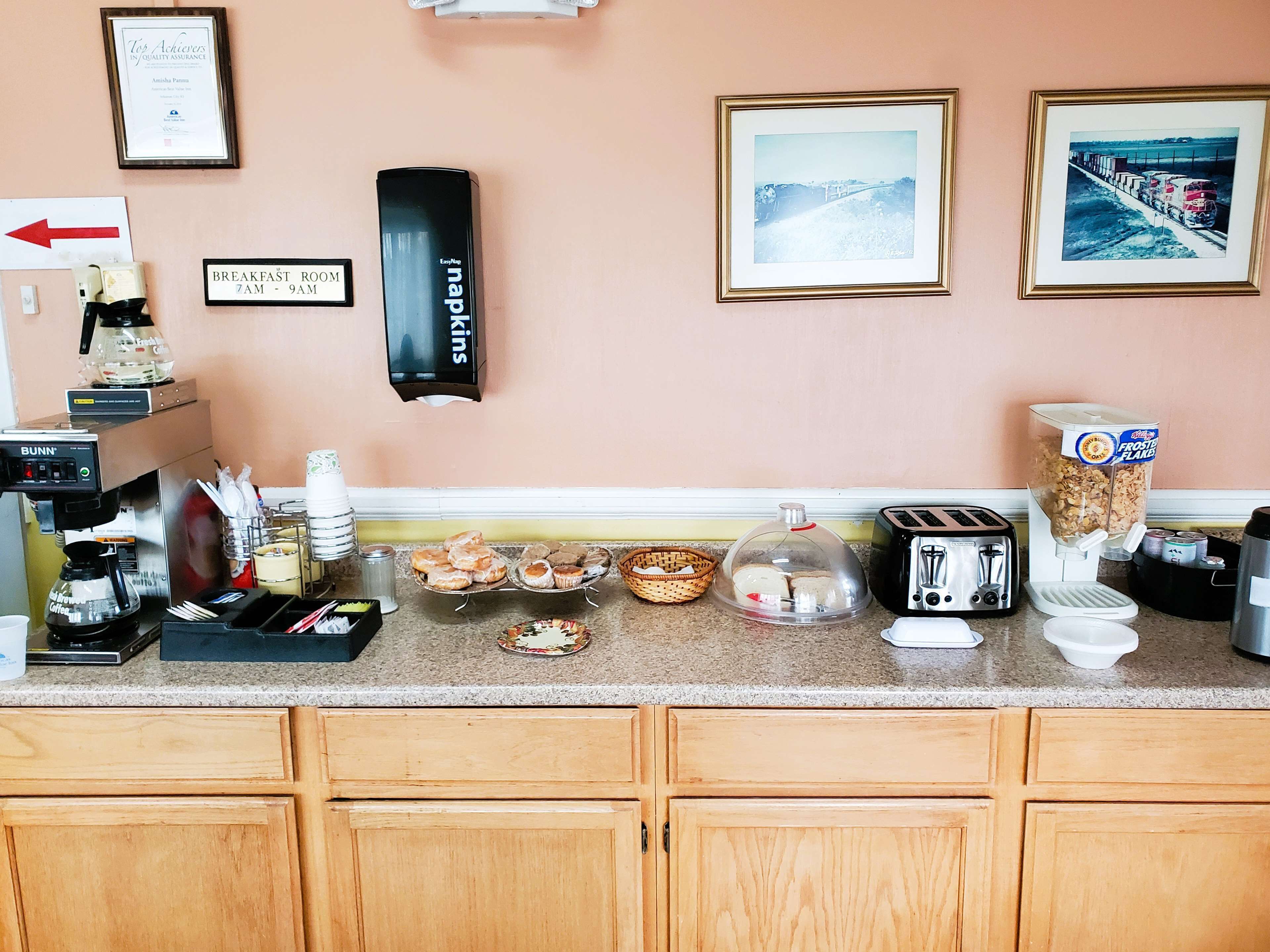 Free continental breakfast