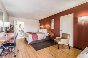 Deluxe Room, 1 King Bed, Accessible, Non Smoking | Desk, laptop workspace, blackout curtains, free cots/infant beds