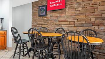 Desayuno continental incluido todos los días