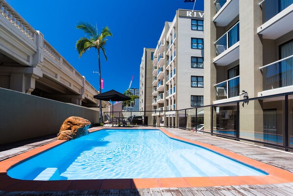 Outdoor pool, sun loungers