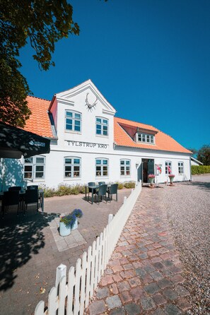 Terrace/patio - Tylstrup Kro og Motel (Tylstrup)
