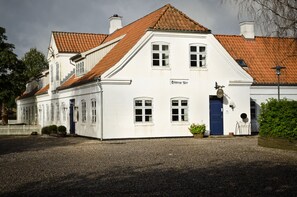 Property entrance - Tylstrup Kro og Motel (Tylstrup)