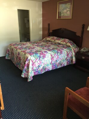 Habitación estándar, 1 cama King size, para fumadores | Escritorio, tabla de planchar con plancha y wifi gratis 