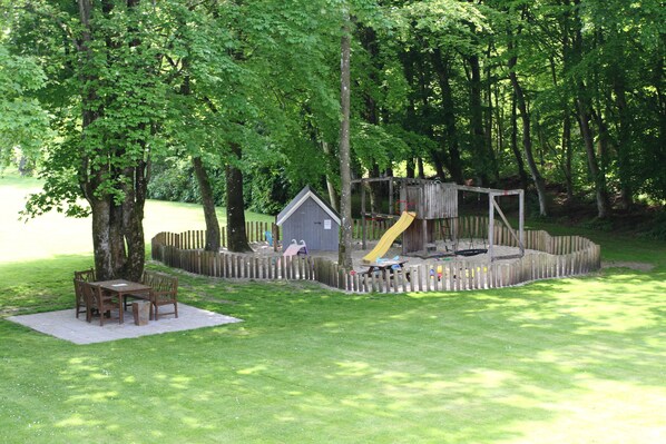 Außen-Kinderspielplatz