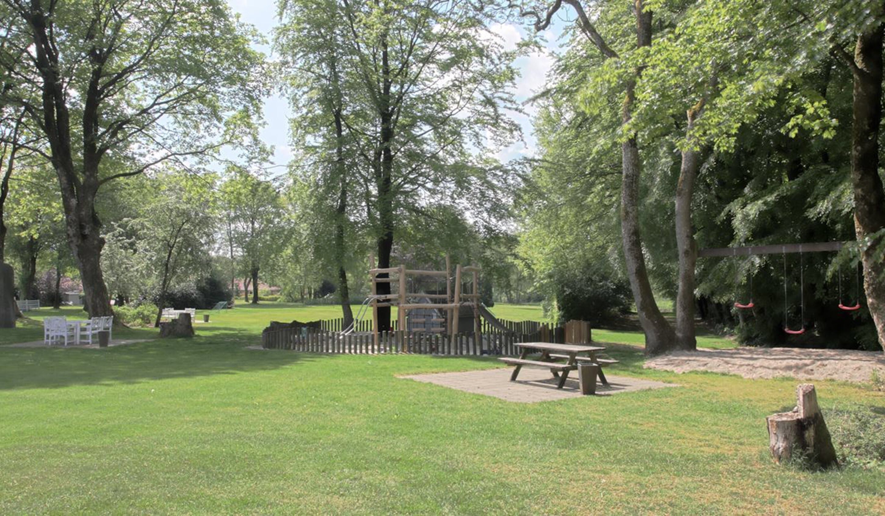 children’s play area – outdoor