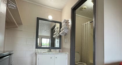 Economy Inn Crossville
