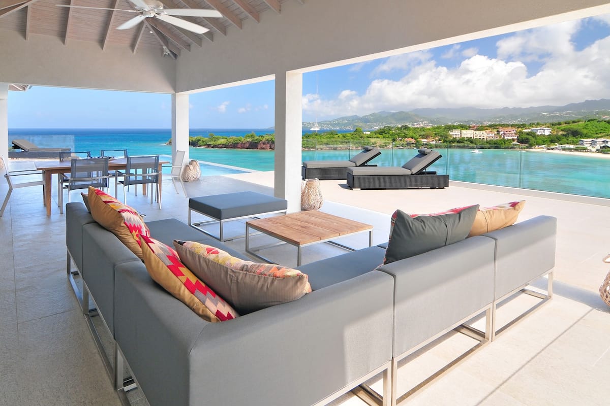 Villa 5 Bedroom | Terrace/patio