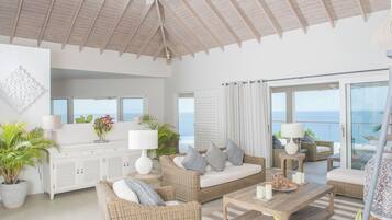 Villa 4 Bedroom | Game room