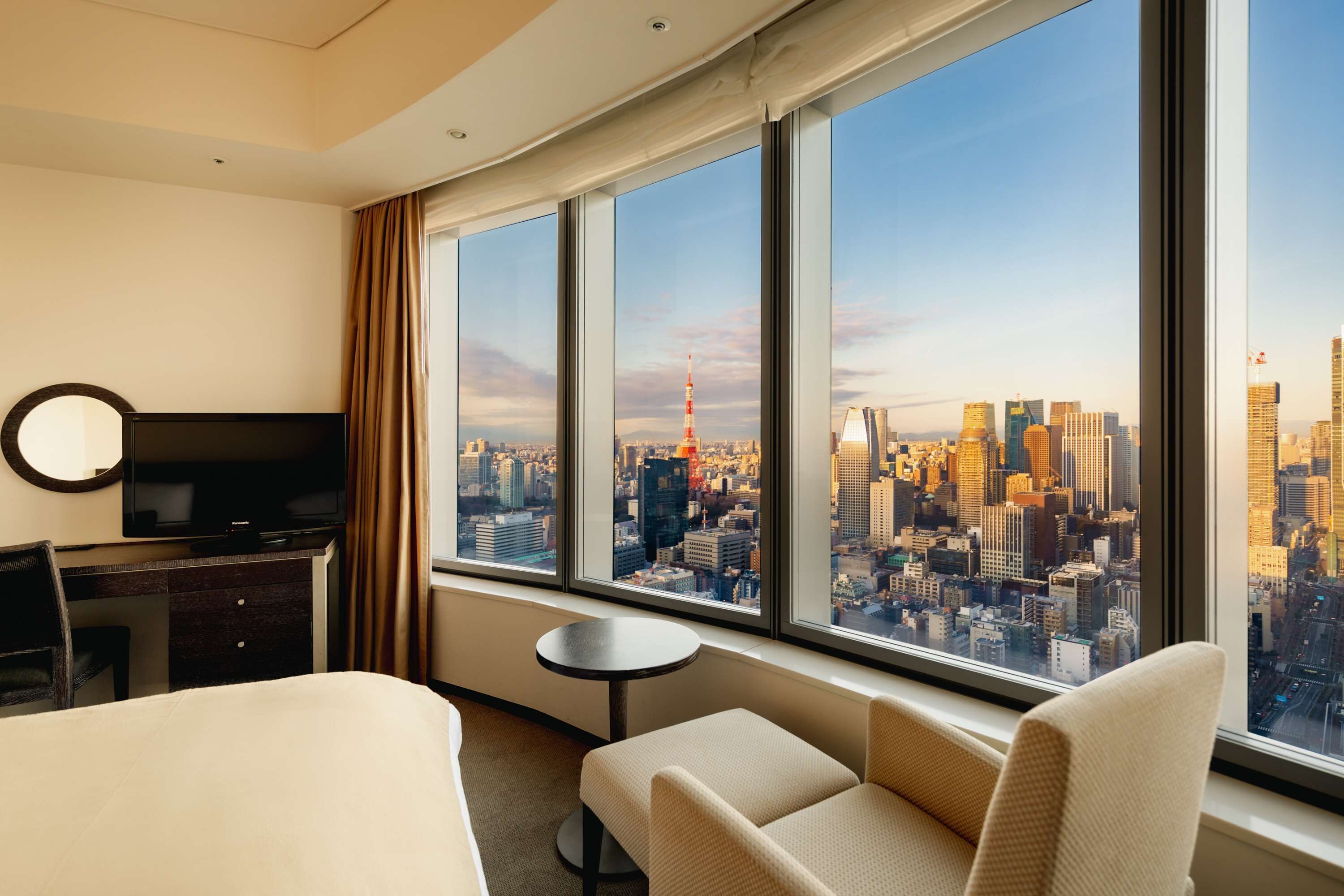 룸, 킹사이즈침대 1개, 금연, 코너 (Tokyo Tower View,above 27F) | 고급 침구, 객실 내 금고, 책상, 노트북 작업 공간