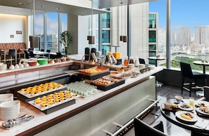 Daily full breakfast (JPY 4500 per person)