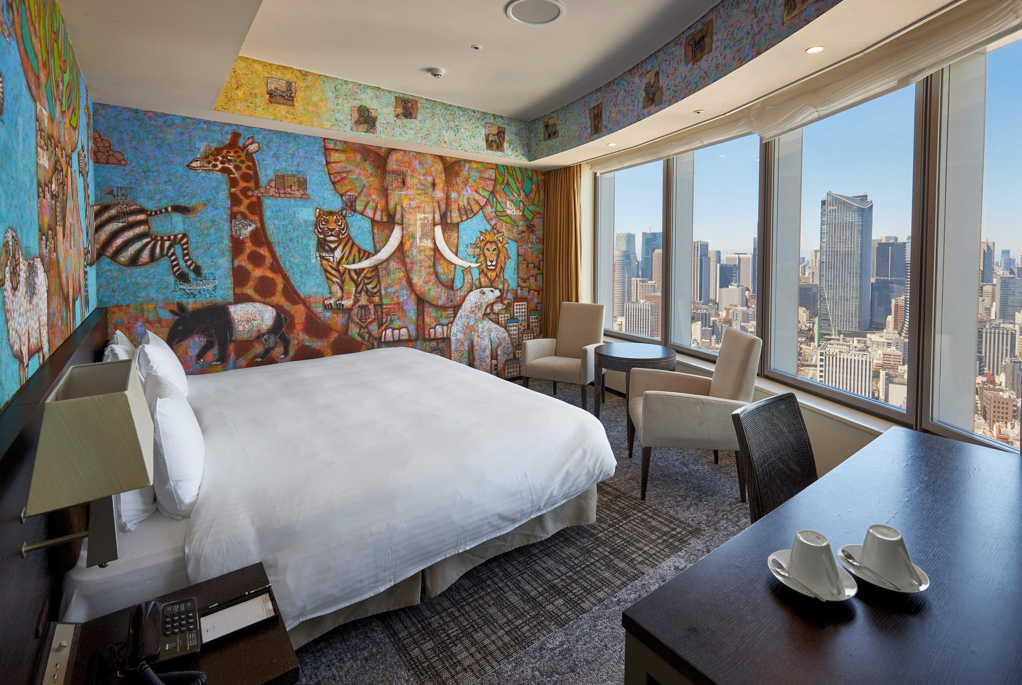 artist room king - request of artist subject to availability, non smoking, 31f or 34f | premium bedding, in-room safe, desk, laptop workspace