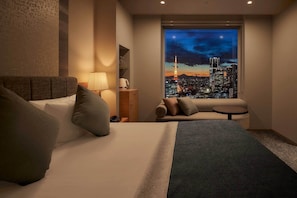 客房, 非吸煙房 (Queen, Tokyo Tower View,above 26F) | 高級寢具、客房內保險箱、書桌、筆電工作空間