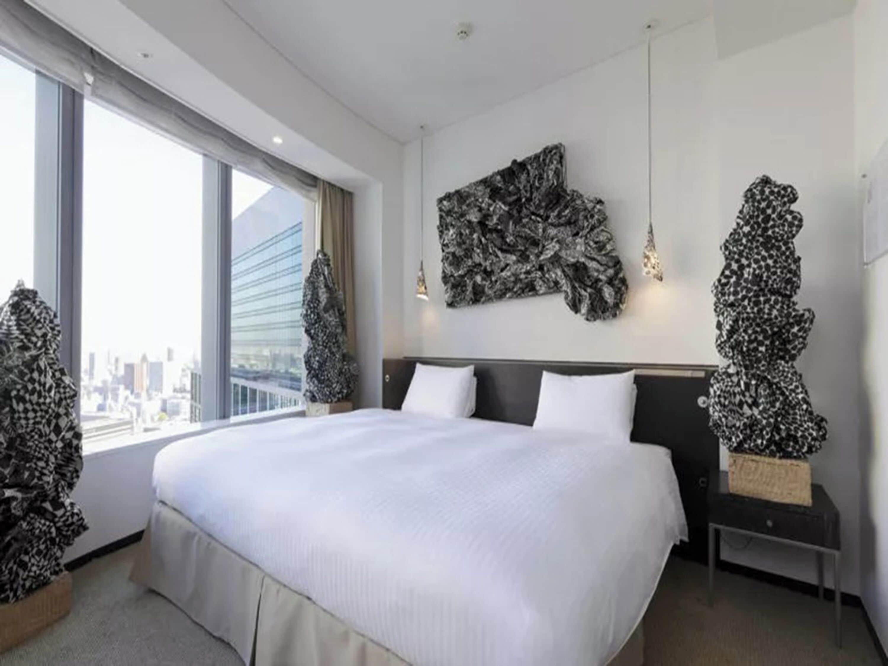 Artist Room King - Request of artist subject to availability, Non Smoking, 31F or 34F | Balcony view
