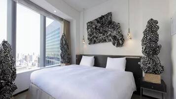Artist Room King - Request of artist subject to availability, Non Smoking, 31F or 34F | Balcony view