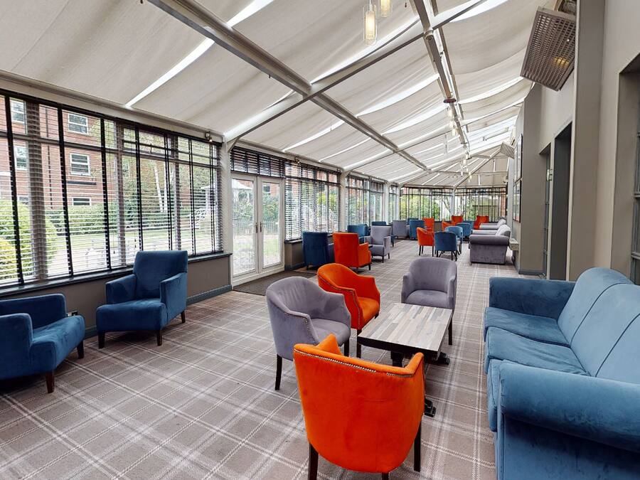 Bar lounge